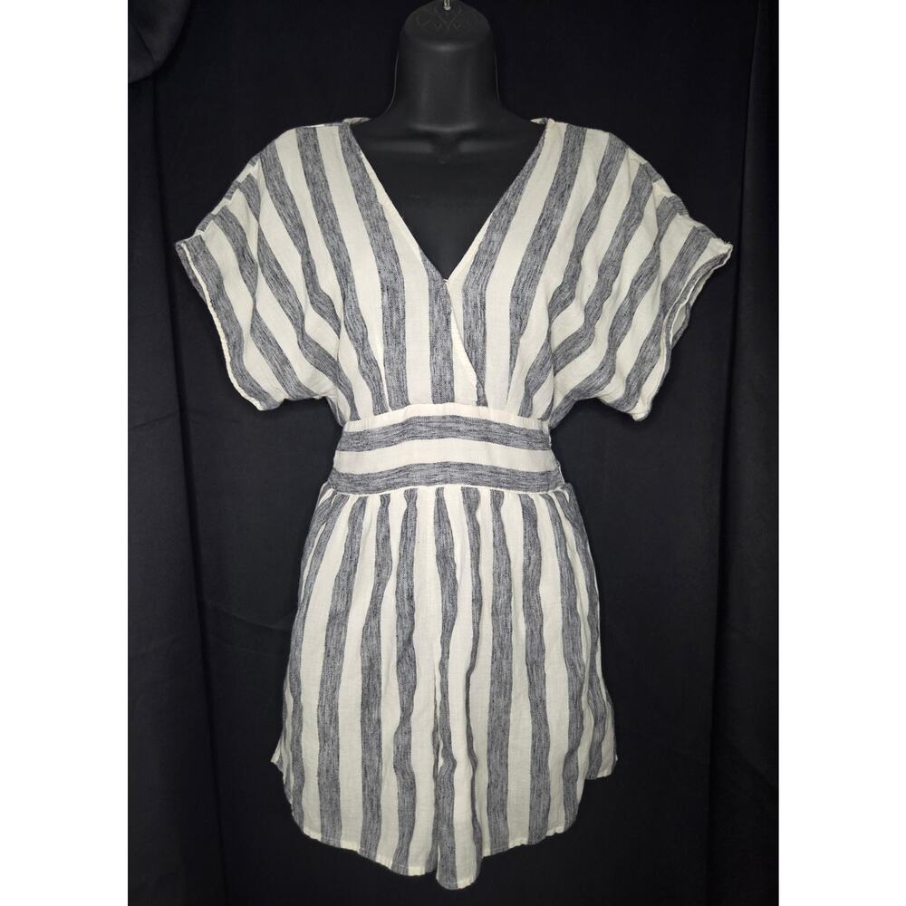 American Eagle Striped V-Neck Wrap Linen Romper - Grey White - EUC - Size XS